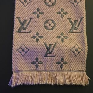 Authentic Louis Vuitton Logomania scarf